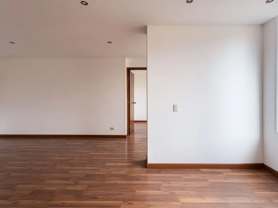 Salon przed home stagingiem